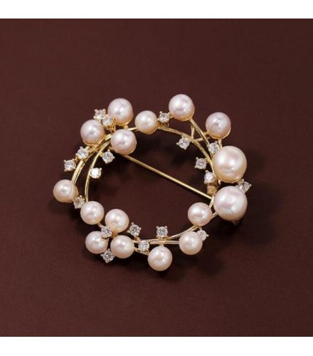 XSB164 - Elegant Pearl Wreath Saree Brooch